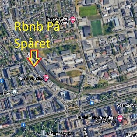 Nr8 Pa Sparet Apartment Norrkoping Bagian luar foto