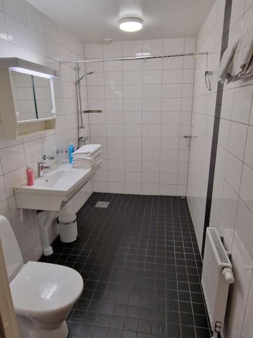 Nr8 Pa Sparet Apartment Norrkoping Bagian luar foto