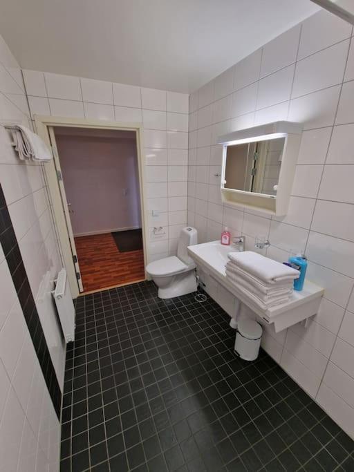 Nr8 Pa Sparet Apartment Norrkoping Bagian luar foto